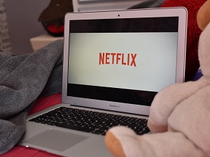 laptop displaying Netflix